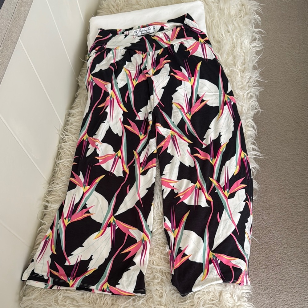 Floral Print Wide-Leg Pants